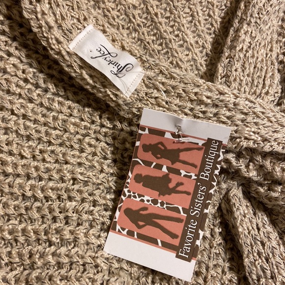 Shirley Lee Sweater with a twist back . Open - Picture 9 of 14